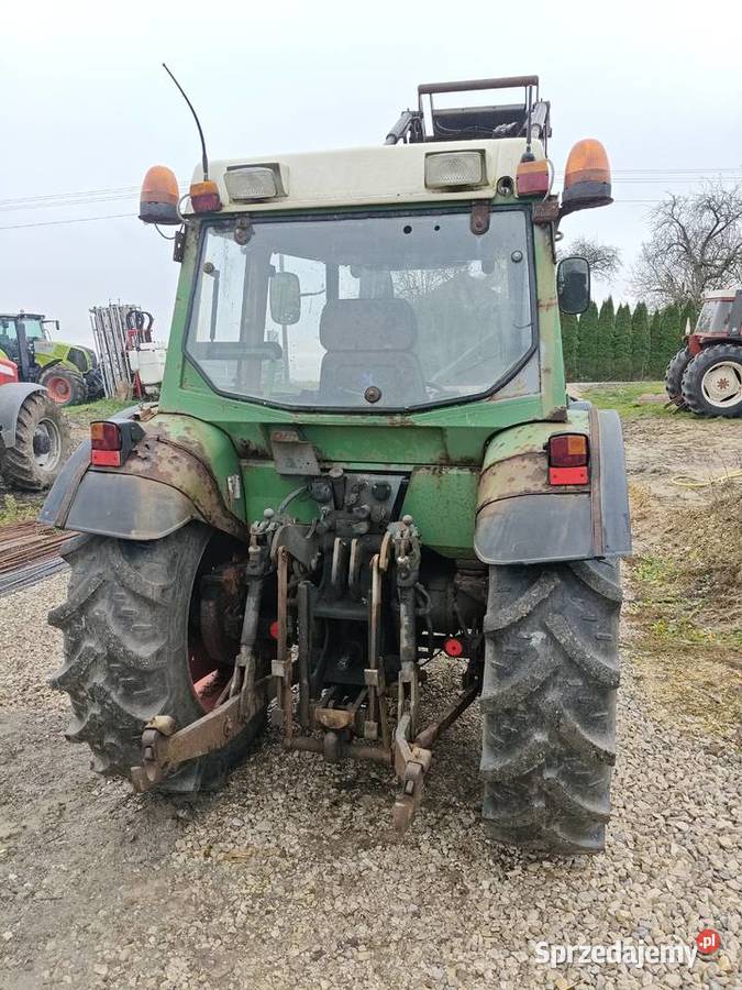 Fendt 250S z ładowaczem Kijany