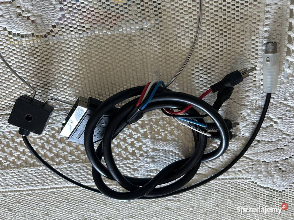 Tv monitor do gier retro JVC C14Z Monitory i projektory Poznań
