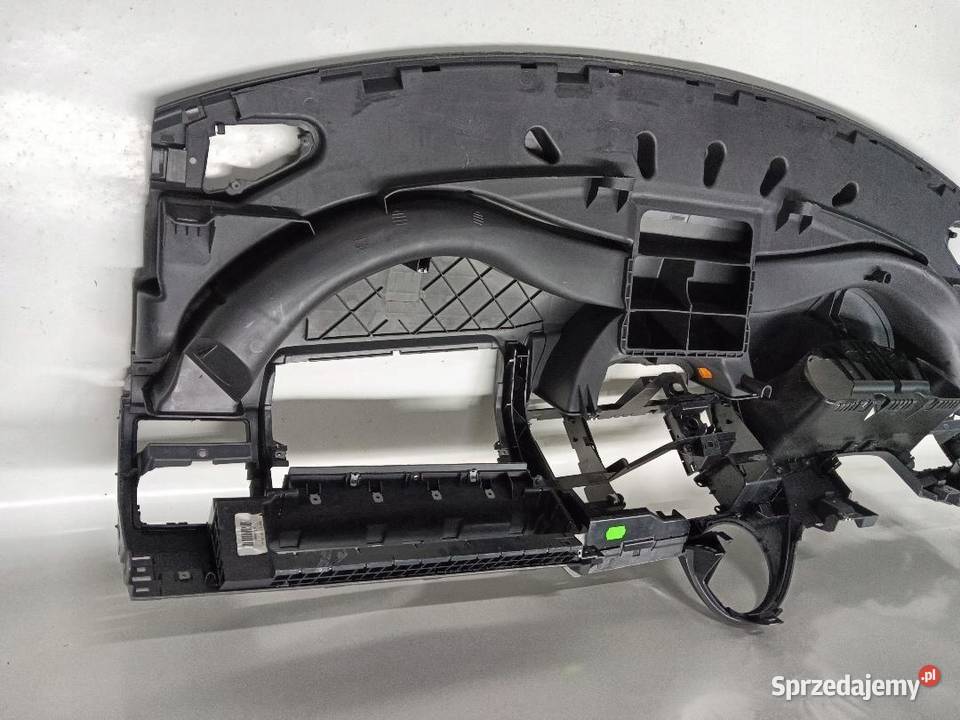 DESKA ROZDZIELCZA KONSOLA VW T5 7H18570005 osobowe