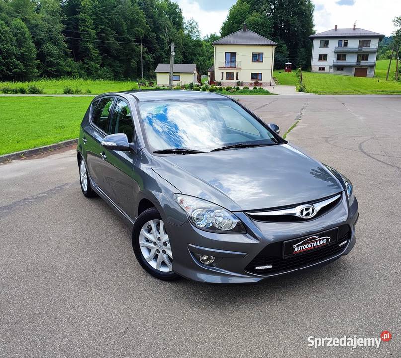 Ładny nie zgnity Hyundai i30 14 benzyna z gazem podgrzewane fotele i30 Domaradz