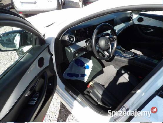 MERCEDESBENZ KLASA E 2023 199300 ccm 200 Motoryzacja