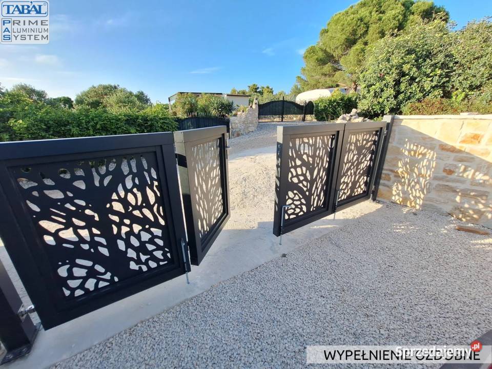 Brama aluminiowa przesuwna skrzydłowa Bramy lubelskie Lublin