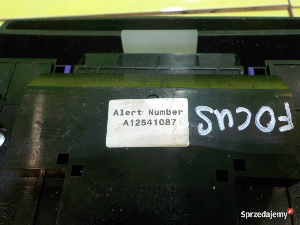 FORD FOCUS MK3 16 TDCI 12r 5D panel radia Suków