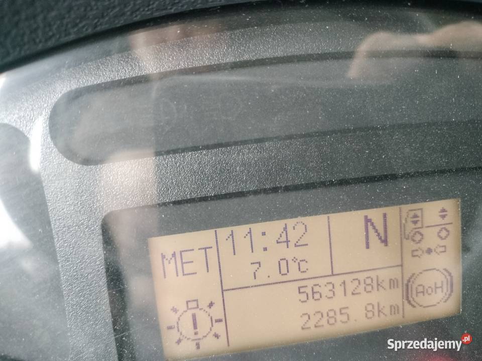 Iveco 100e18 auto laweta pomoc drogowa specjalny Iwkowa