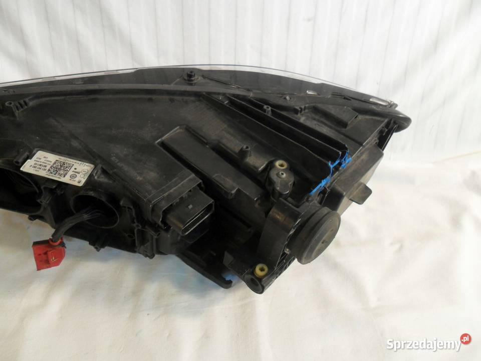 Lampa Przednia Prawa VW Passat B8 Nowy Tomyśl