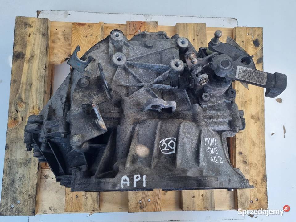 Mini Cooper R56 16 D SKRZYNIA BIEGÓW API Rudka