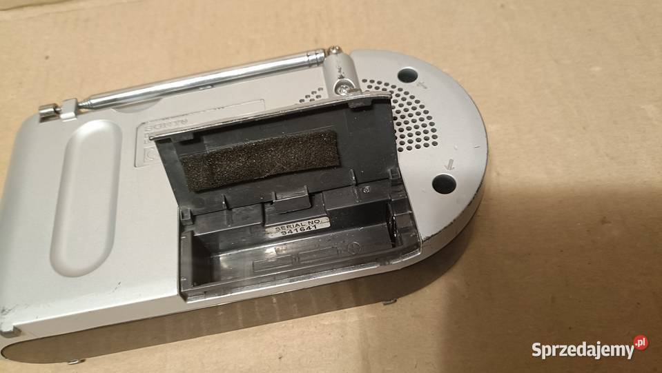 SONY ICF304 przenośne radyjko