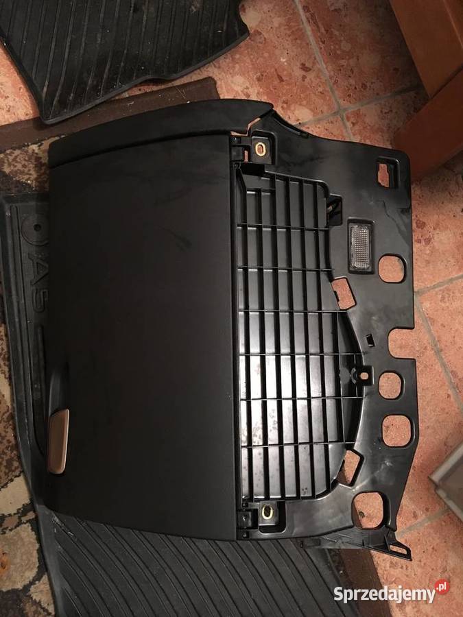 SCHOWEK PASAŻER 8K1857035 AUDI A4 s4 s5 a5 Szczecin
