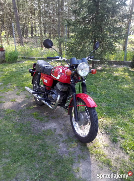 CZ 350 czerwony Leoncin