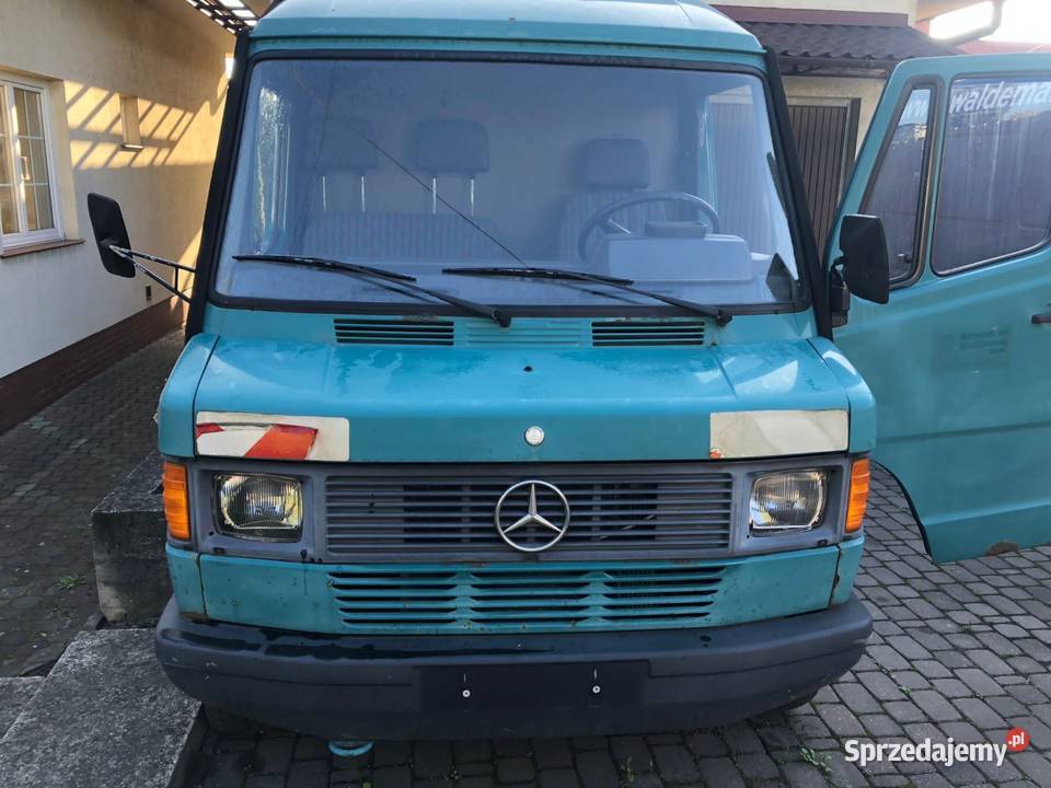 Mercedes Benz