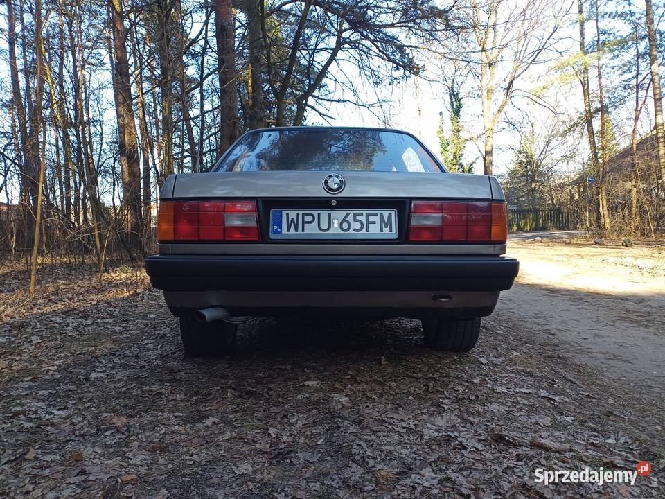 BMW e30 316i sedan manualna Białystok