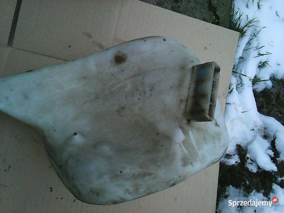 Zbiorniczek płynu do spryskiwaczy BMW E30 Dębica