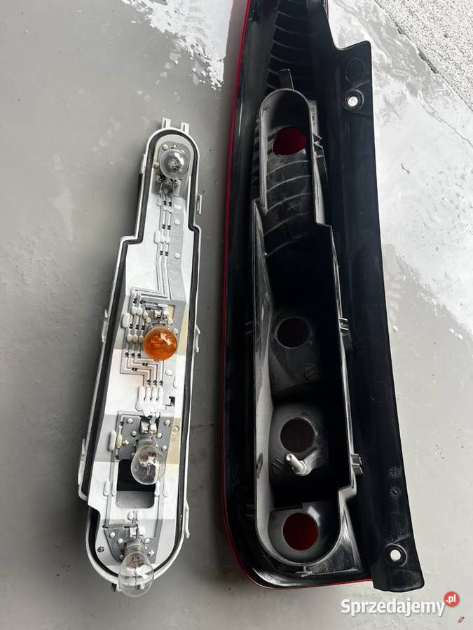 LAMPA PRAWA TYL TYLNA FORD FUSION LIFT LATA
