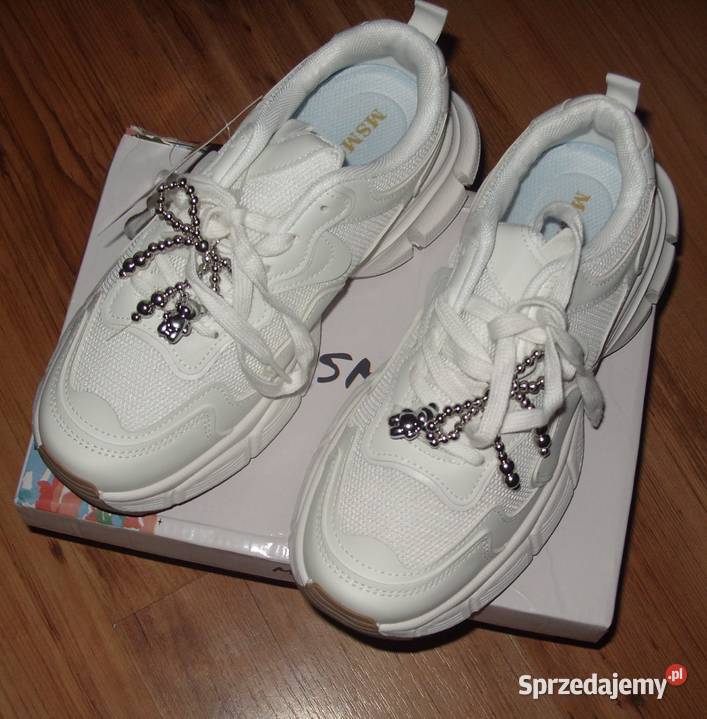 Adidasy Sneakersy ozdoby Miś kokardka siateczka Obuwie sportowe Rawicz sprzedam