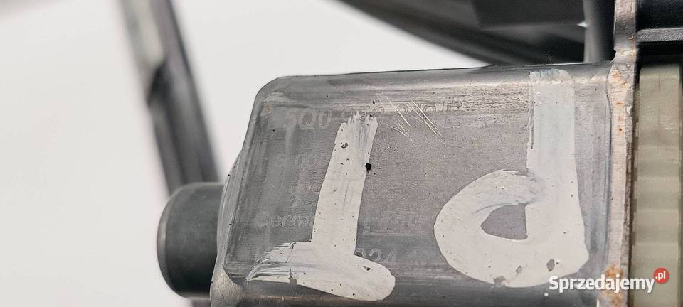 PODNOŚNIK SZYBY PT SKODA KAROQ 575839462A Lipno