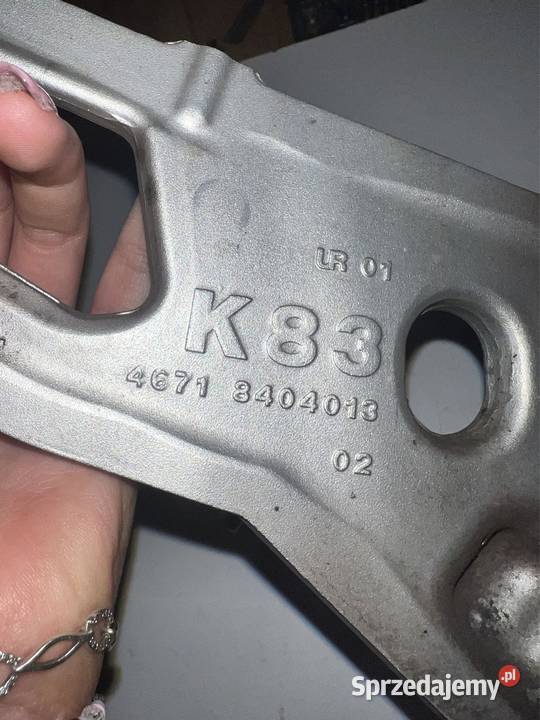 Podnóżek lewy tył BMW F900R K83 Ostrów Wielkopolski