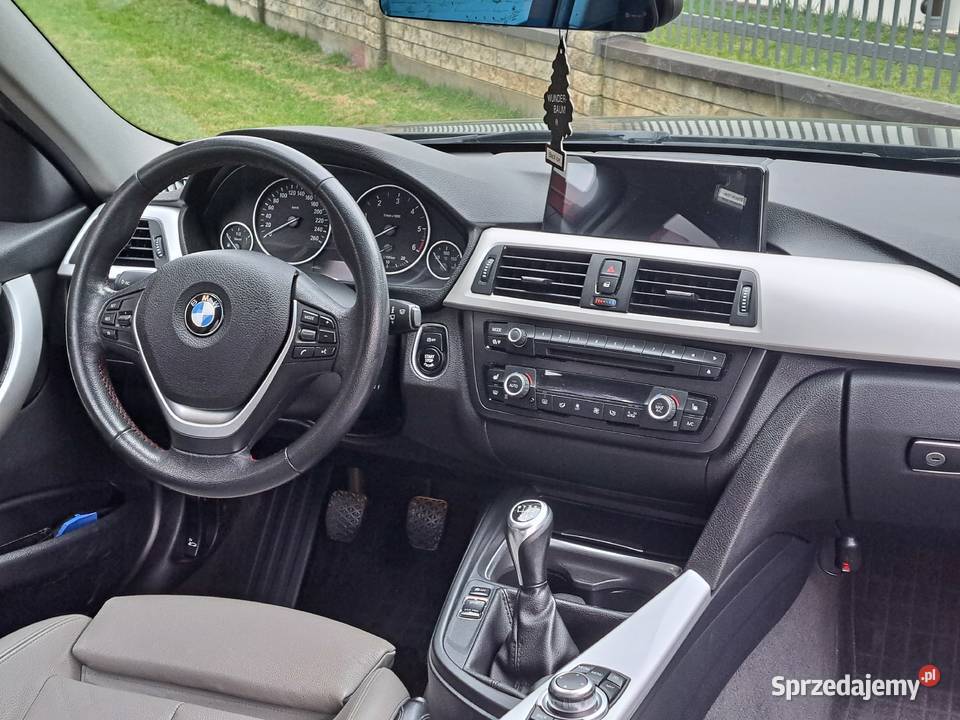 BMW F30 Seria 3 320d bixenon skóra carplay garażowany