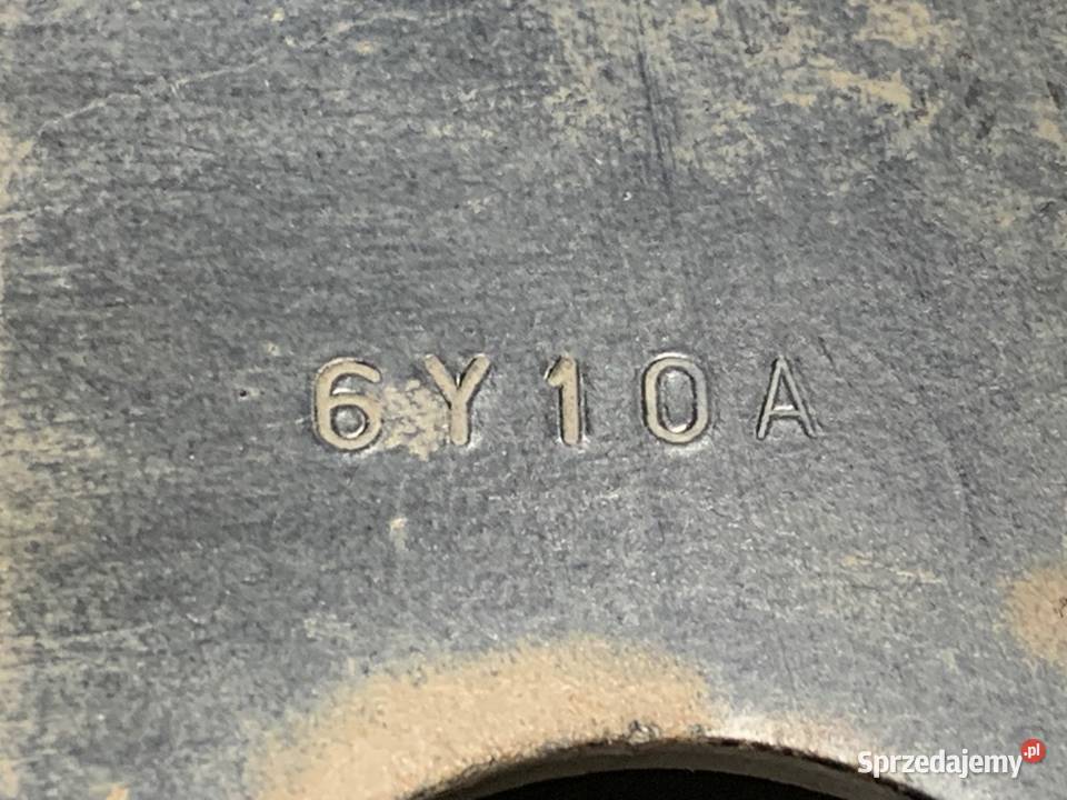 WAHACZ LEWY PRZÓD TOYOTA CHR Crossover PRZEDNI osobowe sprzedam