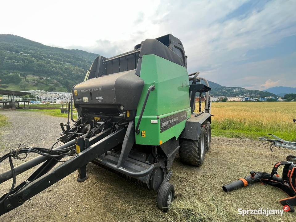 BelarkoOwijarka DeutzFahr Varimaster 560 Deutz-Fahr Prasoowijarki mazowieckie Góra Kalwaria