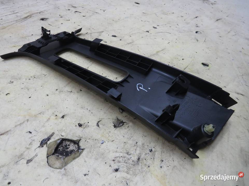 OSŁONA SŁUPKA PRAWA ŚRODKOWA FORD FIESTA MK8 lubelskie