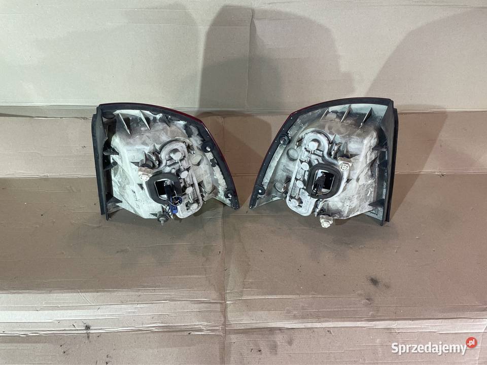 Opel astra g hatchback lampa tył tylna lewa