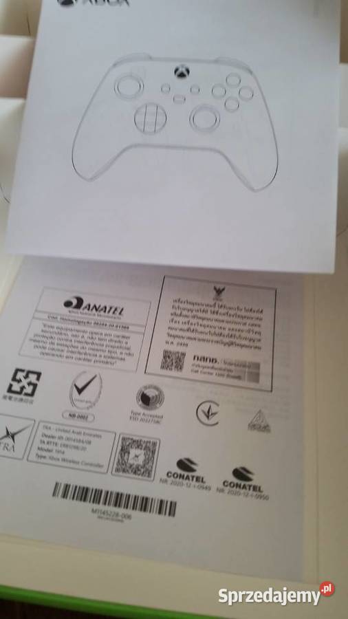 Pudelko i instrukcja XBOX Pulse Red do Puławy