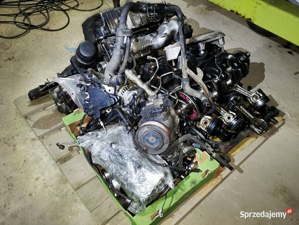 Części silnik kia sportage 20 crdi alternator Niekarmia