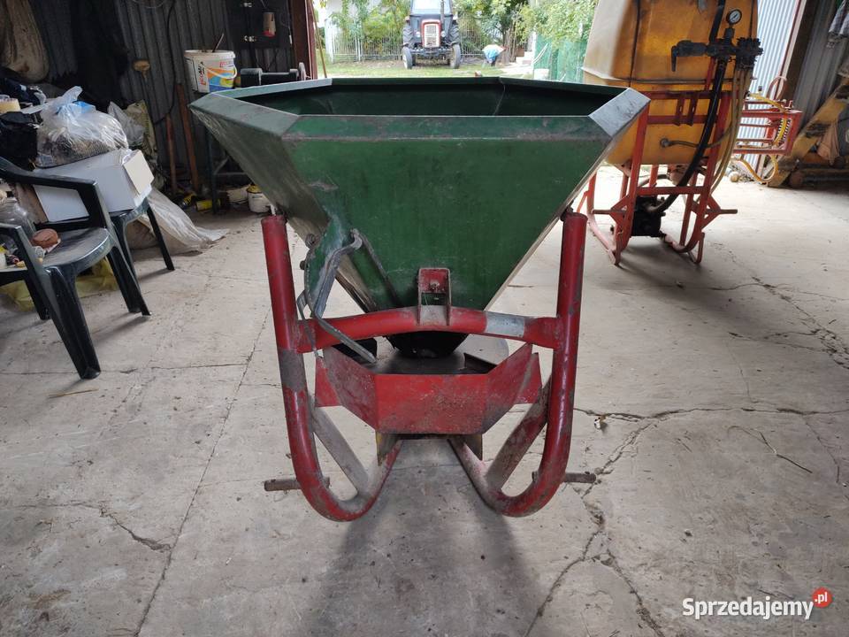 Rozsiewacz nawozu 300l Agromasz