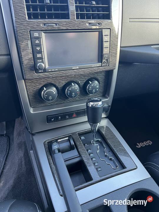 Jeep Liberty Limited Jet Edition 37 V6 2012r 210 Rymanów