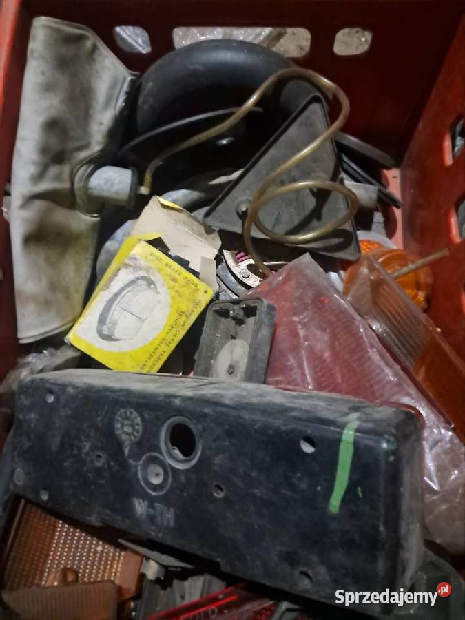 KLOSZ CZĘŚCI FIAT 125 126 Lampy tylne