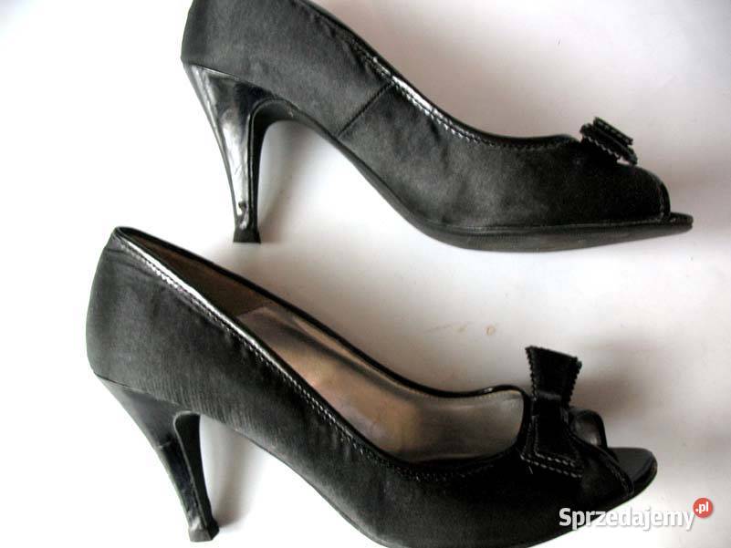 PÓŁBUTY CZÓŁENKA PANTOFLE 41 wkładka 255 tkanina mazowieckie sprzedam