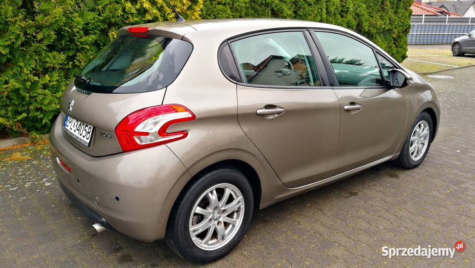 Peugeot 208 Polski Salon TempomatNaviPartronic5