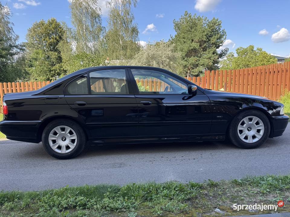 BMW E39 22 Benzyna gaz 2001 nieuszkodzony Seria 5 Lublin