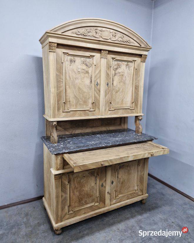 Orzechowy Kredens z Czeczotą i Marmurem Marki