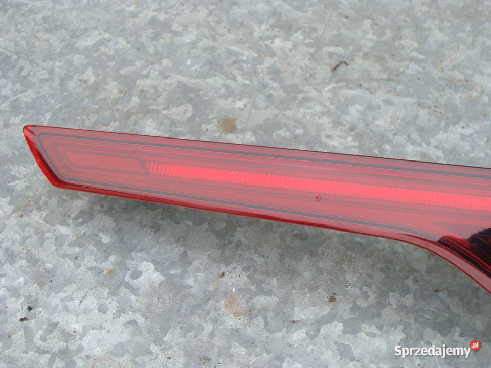 LAMPA TYLNA PRAWA RENAULT MEGANE IV SEDAN Motoryzacja