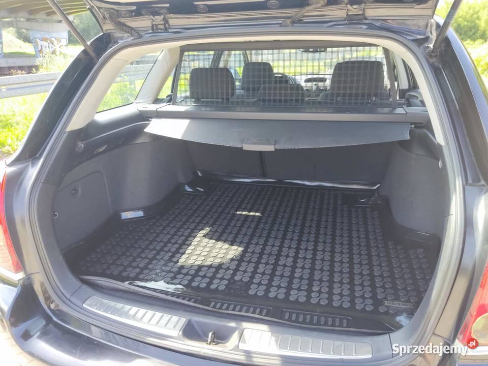 Toyota Avensis T25 Kombi 18 B VVTi 129 2004r Org Pisz