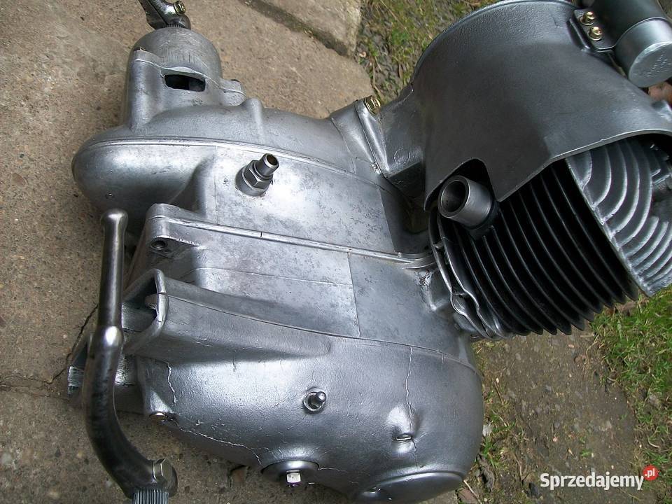 IWL TROLL SKUTER BERLIN SILKNIK 125 ccm REMONCIE Świerzawa