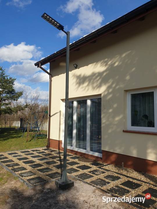 Lampa ogrodowa solarna LED wysoka wieniec