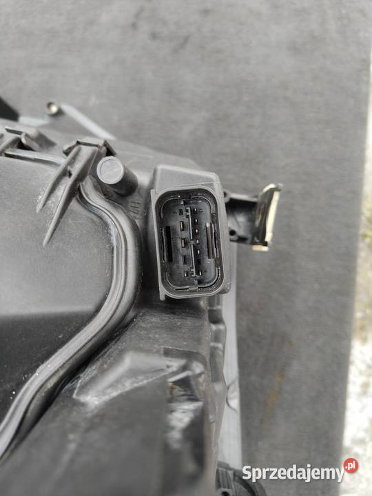 Bmw e90 lampa przednia prawa oryginał zkw Europa Aleksandrów Łódzki