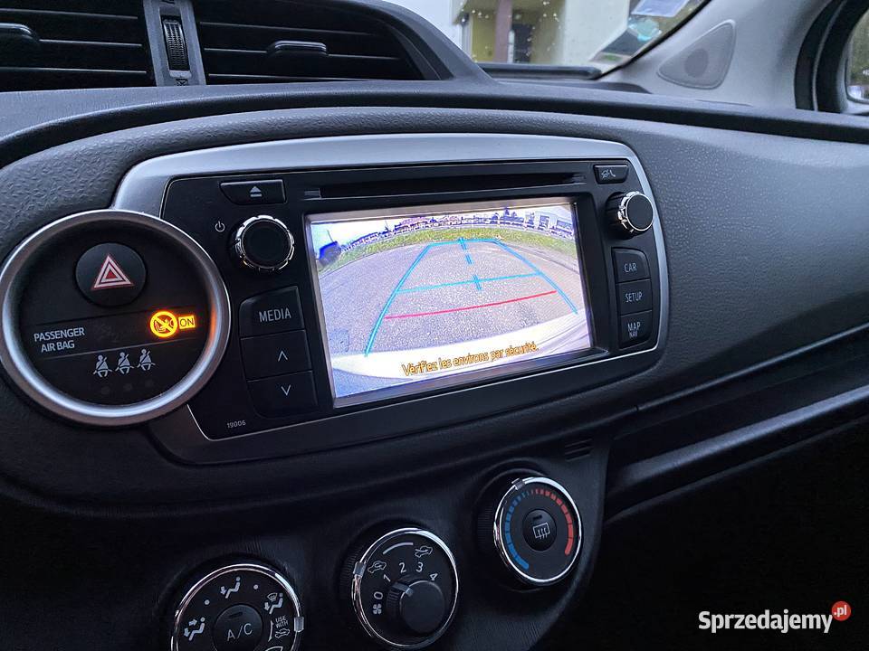 Yaris 2014 Navi Kamera Klima Bluetooth Zadbany