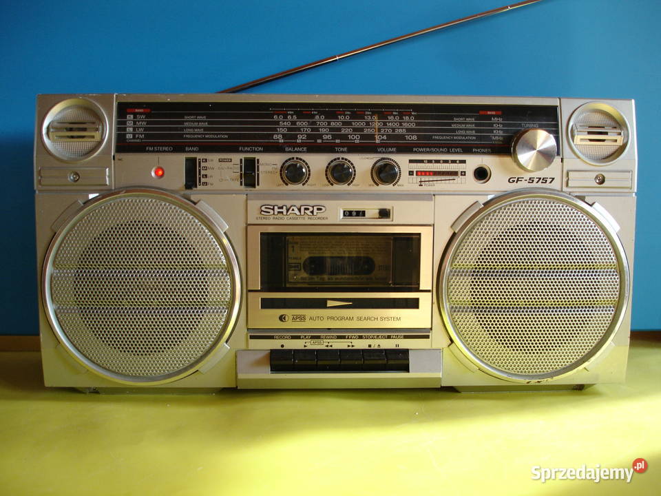 Radiomagnetofon SHARP GF5757HG