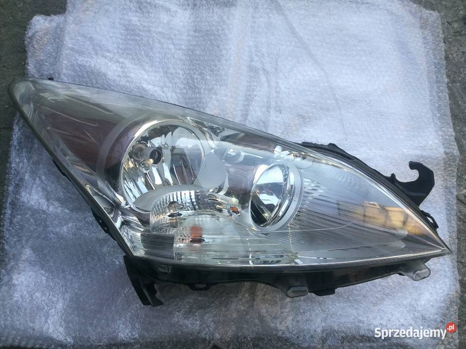 Peugeot 3008 5008 reflektor lampa prawy przód Warszawa
