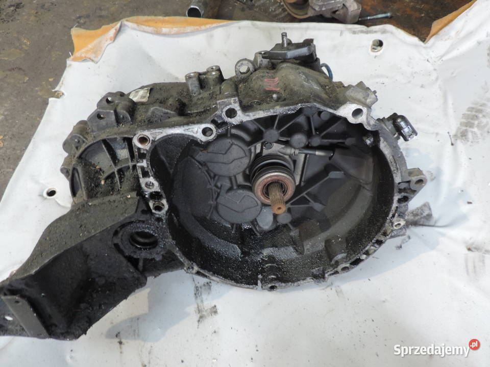 SKRZYNIA BIEGÓW 1023825 VOLVO V40 S40 19 DCI osobowe Nowy Sącz