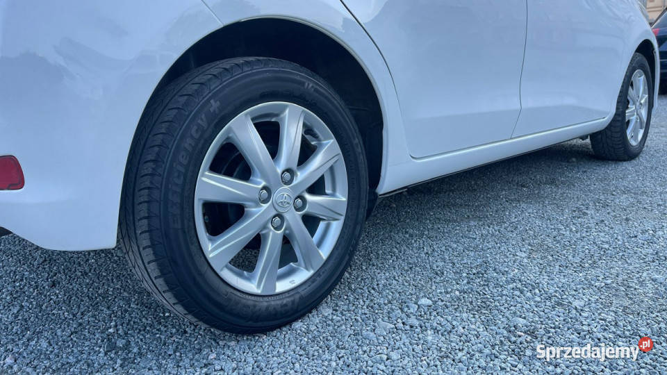 Toyota Yaris Benzyna Zarejestrowany Ubezpieczony Elbląg