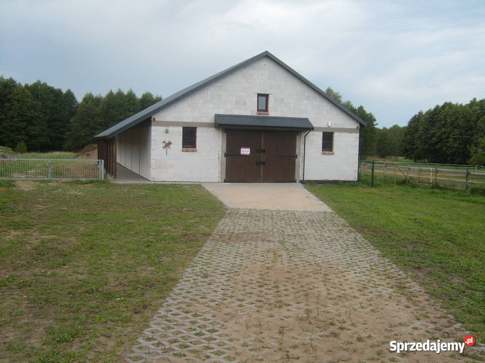 Garaz miejsce postojowe oldtimer lodz motor Pobierowo sprzedam