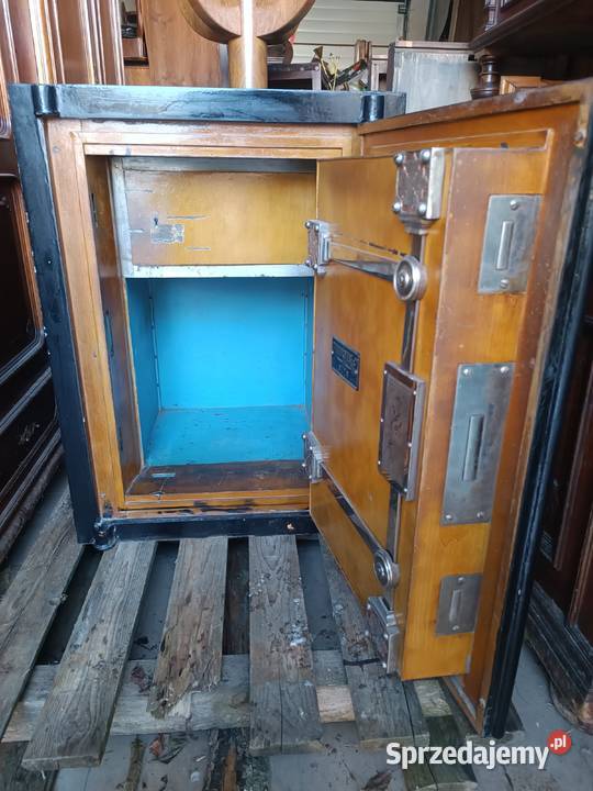 Stary wiedeński sejf Nawojowa