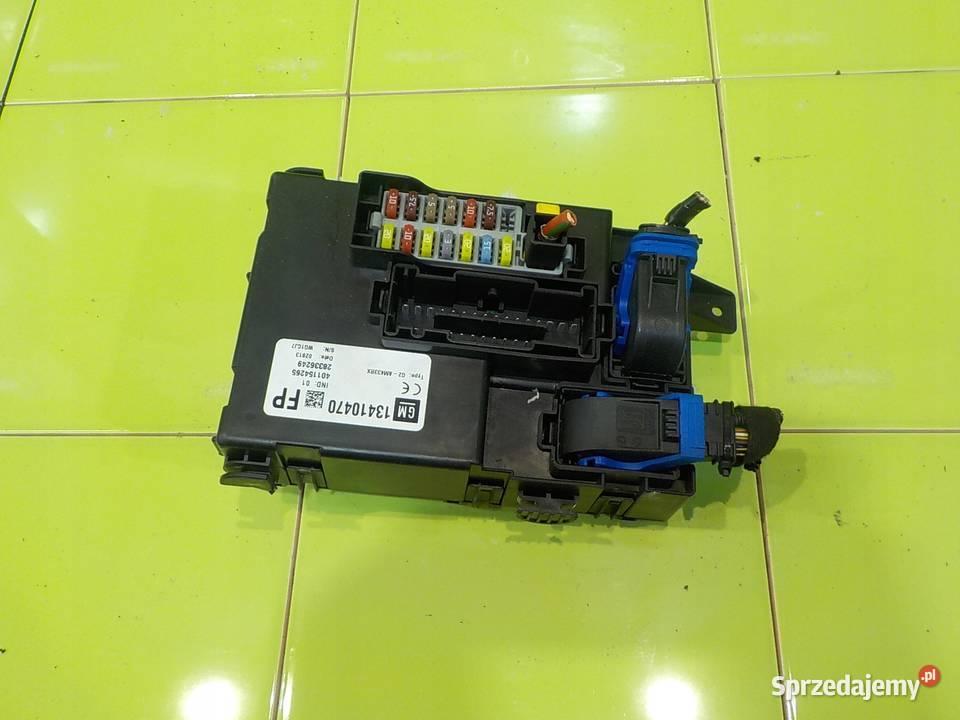 OPEL MERIVA B 14 T 13r 5D modul skrzynka osobowe Skrzynki bezpieczników Suków sprzedam