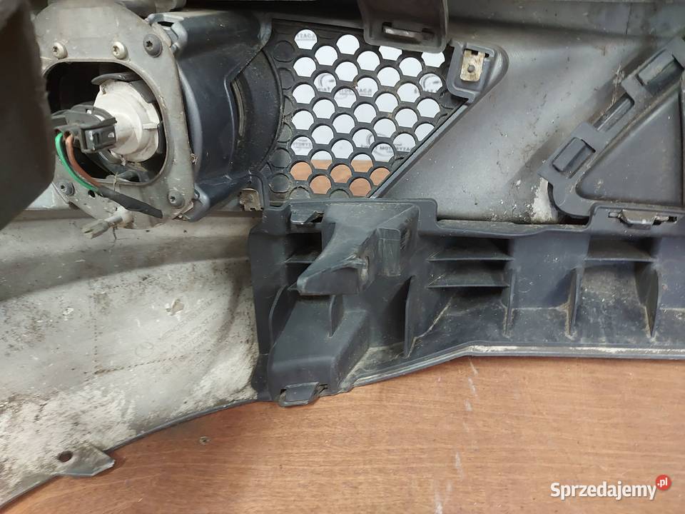 MERCEDES W204 07r zderzak przód A2048853725 Motoryzacja Kielce