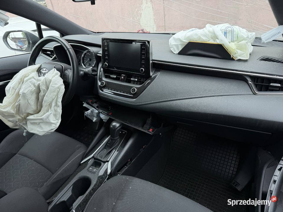 TOYOTA Corolla 18 Business HYBRID 2023r 230 opolskie Prudnik sprzedam