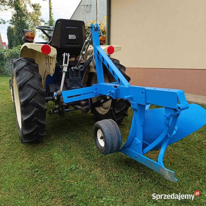 Mini traktorek ogrodowy 4x4 mitsubishi mt 180 d Napęd 4x4 Sędziszów Małopolski